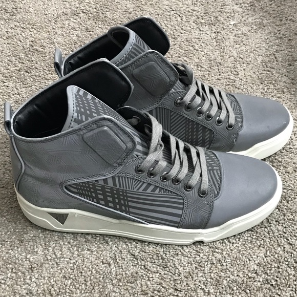 guess holographic shoes